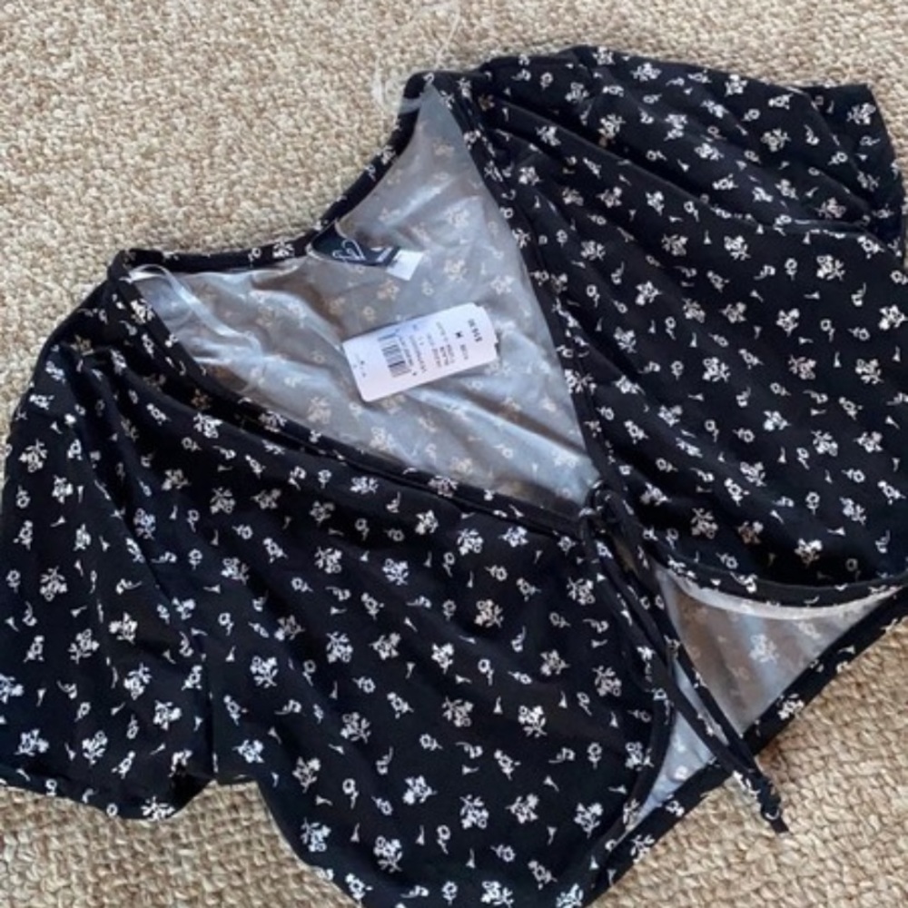 Windsor front tie crop top